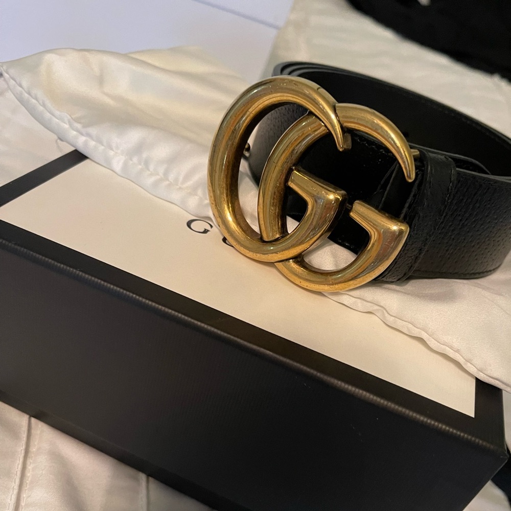 Gucci black large G gold